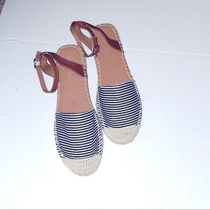 Nautica Espadrilles Black& White Striped Sandals w/Ankle strap round toe NWOT